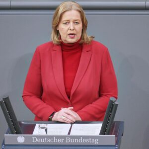 CDU-Aufruhr: Parteischwergewicht fordert Rückzug – harte Attacke auf Arbeitsministerin Bas