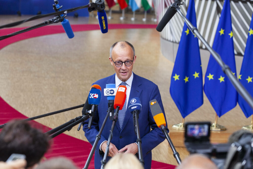 Kanzlerstatement schockt: Merz rechnet mit schnellem Ende der Mullahs