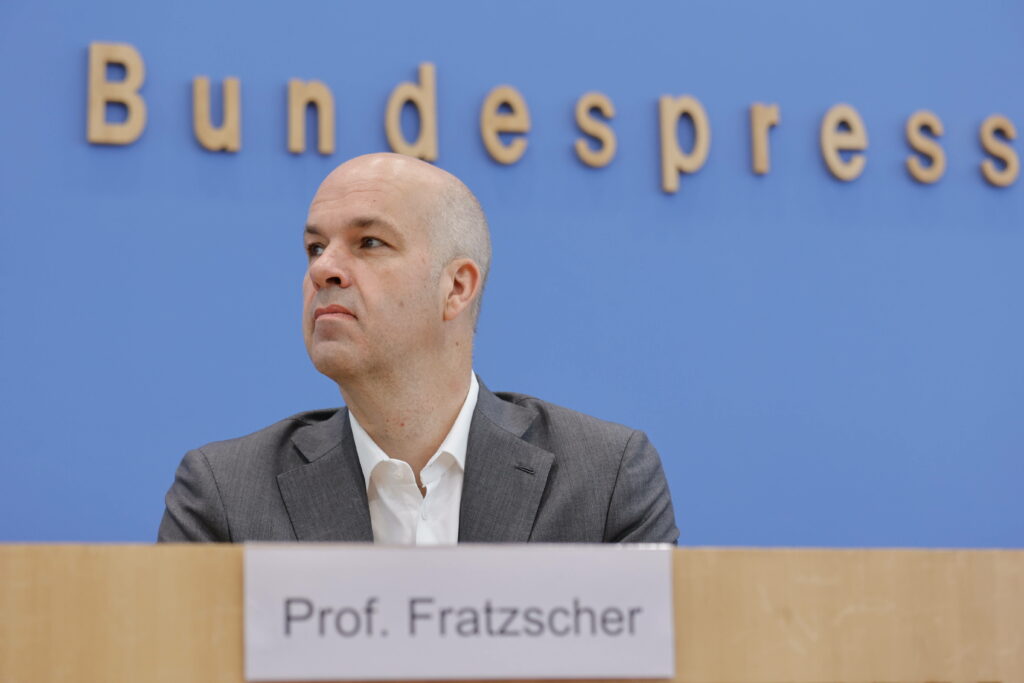 Marcel Fratzscher warnt: Diese Abschiebe-Debatte könnte Deutschland teuer zu stehen kommen