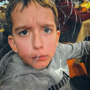 Großeinsatz: Polizei sucht vermissten Eric (9) – neue Hinweise schockieren die Stadt!