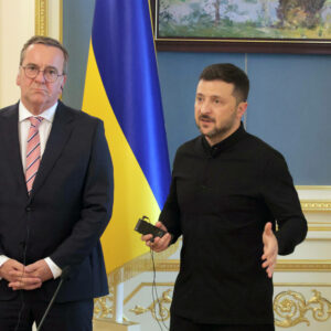 Millionen-Hammer für die Ukraine: Boris Pistorius sagt neue Militärhilfe zu – die Entscheidung sorgt jetzt für heftige Debatten