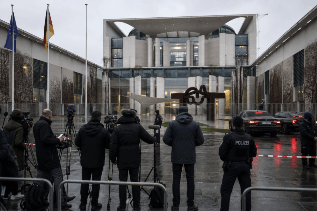 Entscheidung im Kabinett: Haushalt 2027 beschlossen – Union und SPD reagieren einstimmig!