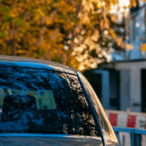 Sechs Kinder bei 36 Grad im Auto – Eltern festgenommen!