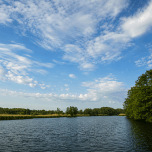 Polizei macht unheimlichen Fund in Fluss – mysteriöses Rätsel gelöst