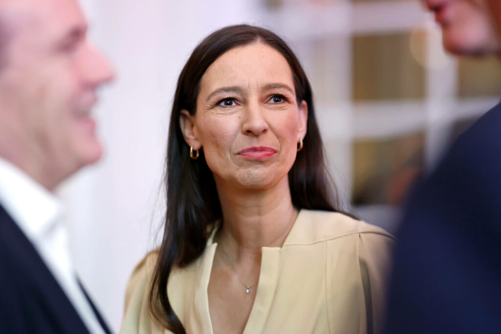 Schock im Fernsehen: Kinderärztin nennt Merz menschenverachtend!